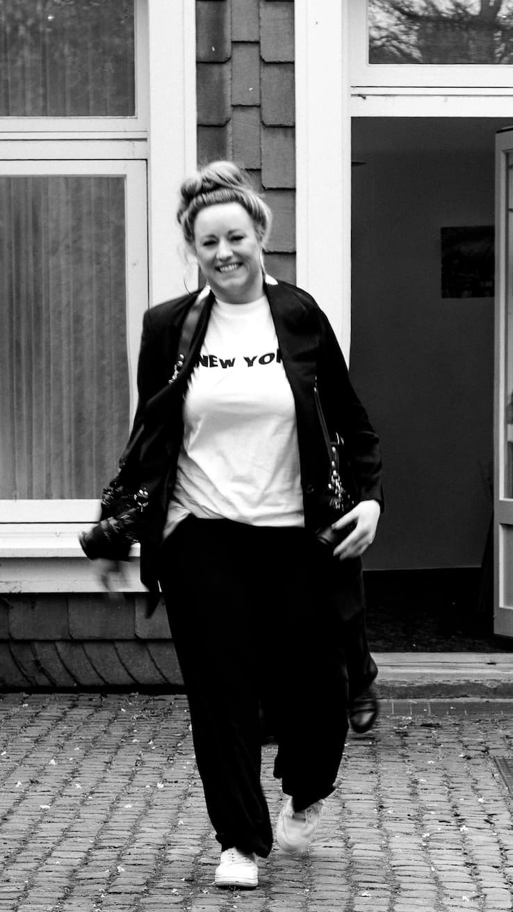 Sarah Engellage — Hochzeits- und Paarfotografin